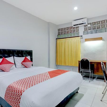 Oyo 90089 Hotel Satria Syariah Denpasar Dış mekan fotoğraf