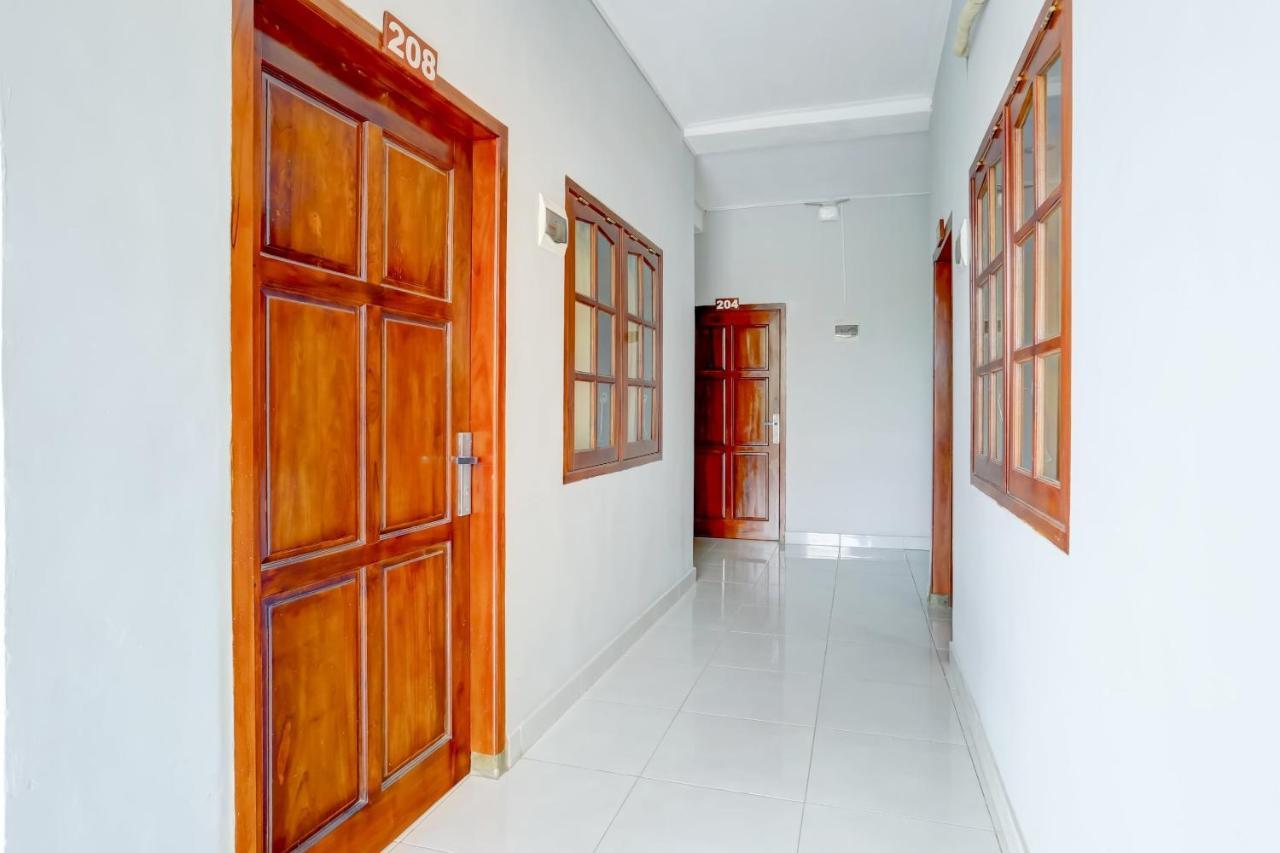 Oyo 90089 Hotel Satria Syariah Denpasar Dış mekan fotoğraf