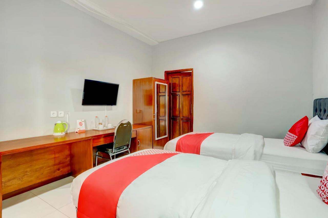 Oyo 90089 Hotel Satria Syariah Denpasar Dış mekan fotoğraf