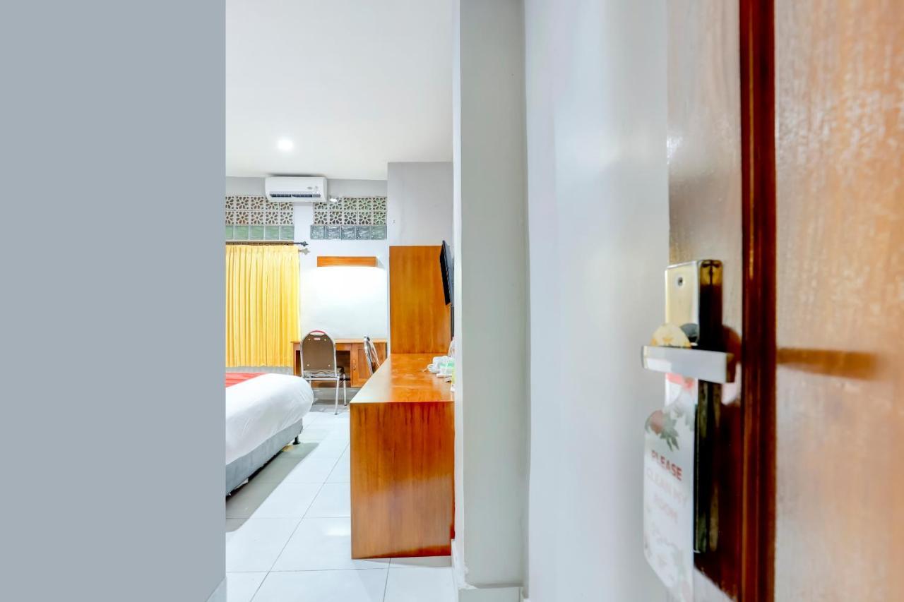 Oyo 90089 Hotel Satria Syariah Denpasar Dış mekan fotoğraf
